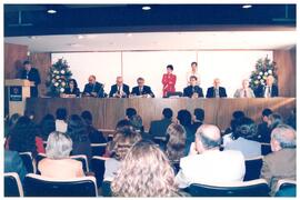 Fotografia da cerimônia de entrega das insígnias institucionais aos Promotores de Justiça ingress...