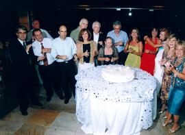Fotografia dos presentes na festa de aniversário de 20 anos da turma do III Concurso do MPRJ