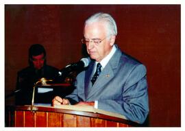 Fotografia de Nicanor Medici Fischer tomando posse como Vice-Presidente da AMPERJ
