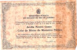 Certificado de recebimento do Colar do Mérito do Ministério Público concedido à Jarcléa Pereira G...