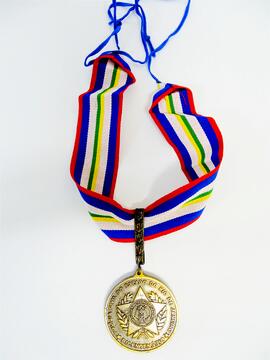 Medalha Prima Inter Pares
