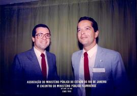 Fotografia do ex-Procurador-Geral de Justiça, Antonio Carlos Silva Biscaia,  junto ao Procurador ...