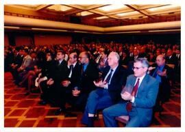 Fotografia dos presentes na cerimônia de posse de Marfan Martins Vieira como presidente da AMPERJ