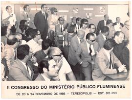 Fotografia dos presentes no II Congresso Fluminense do MP