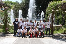 Fotografia dos visitantes da Escola Municipal General Tasso Fragoso