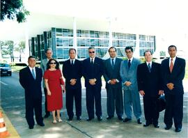 Fotografia da comitiva liderada pelo ex-Procurador-Geral de Justiça do Estado do Rio de Janeiro, ...