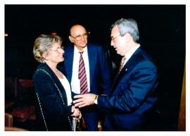 Fotografia dos presentes na cerimônia de posse de José Carlos Paes como presidente da AMPERJ