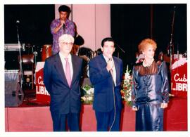 Fotografia dos presentes na festa de aniversário do então Procurador-Geral de Justiça Hamilton Ca...