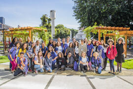 Fotografia dos alunos do Centro Federal de Educação Tecnológica Celso Suckow da Fonseca em frente...