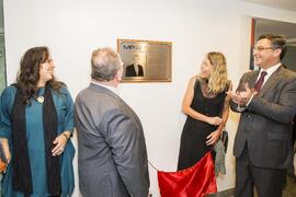 Fotografia da inauguração da placa em homenagem ao Promotor de Justiça Stênio Lutgardes Neves